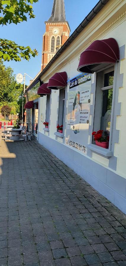 商务酒店 珀莱维尔 外观 照片
